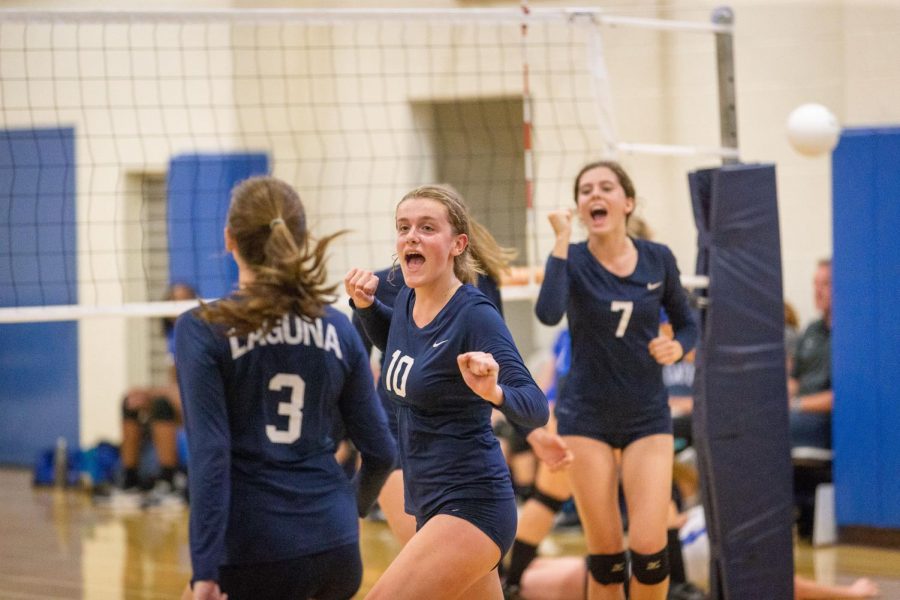 Girls Varsity Volleyball Wraps Up Frontier League Title With Sweep at Bishop Diego